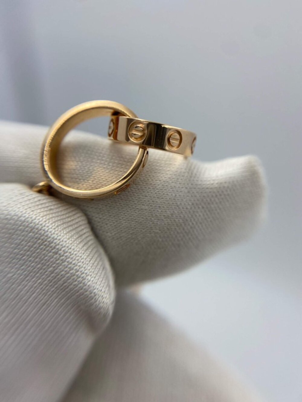 Authentic Cartier 18K Rose Gold Love Interlocking Double Ring Motif Bracelet - Picture 3 of 6